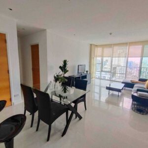 Condo FULLERTON Sukhumvit near BTS Ekkamai & Thonglor