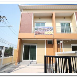 TOWNHOME ทาวน์โฮม อริยะทรัพย์ 1990000 THAI BAHT 2ห้องนอน3น้ำ ใหญ่ขนาด 18 sq.wa 0 NGAN 0 Rai ไม่ไกลจาก ม.มหิดล ศาลายา • มหาวิทยาลัยเทคโนโลยีราชมงคลรัตนโกสินทร์ • มหาวิทยาลัยมหามกุฏราชวิทยาลัย ศาลายา • มหาวิทยาลัยกรุงเทพธนบุรี • Central Plaza ศาลายา • Tesco Lotus ศาลายา • Image Mall • The Fourth • โรงพยาบาลสามพราน • โรงพยาบาลศาลายา พร้อมเข้าอยู่ สมุทรสาคร